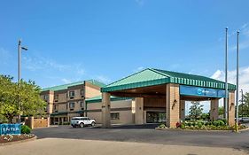 Quality Inn And Suites Louisville 2*